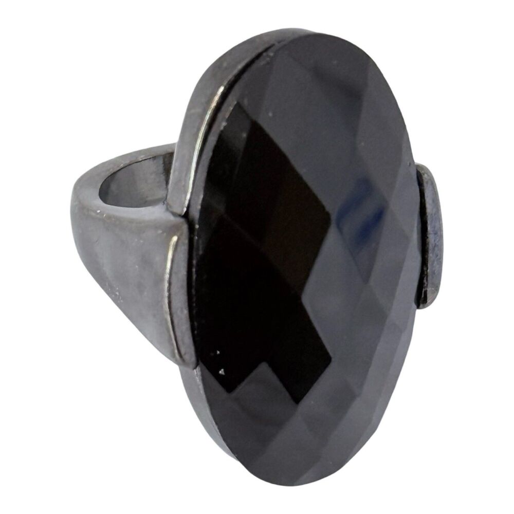 Black Cocktail RingGlass SZ 7.5 Oval Gunmetal Faceted Shimmer